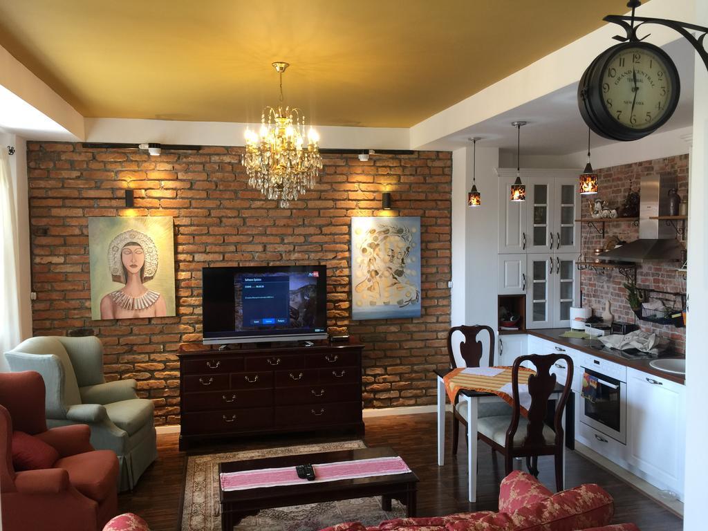 Apartment Nesti In Pristina Kosovo Eksteriør billede
