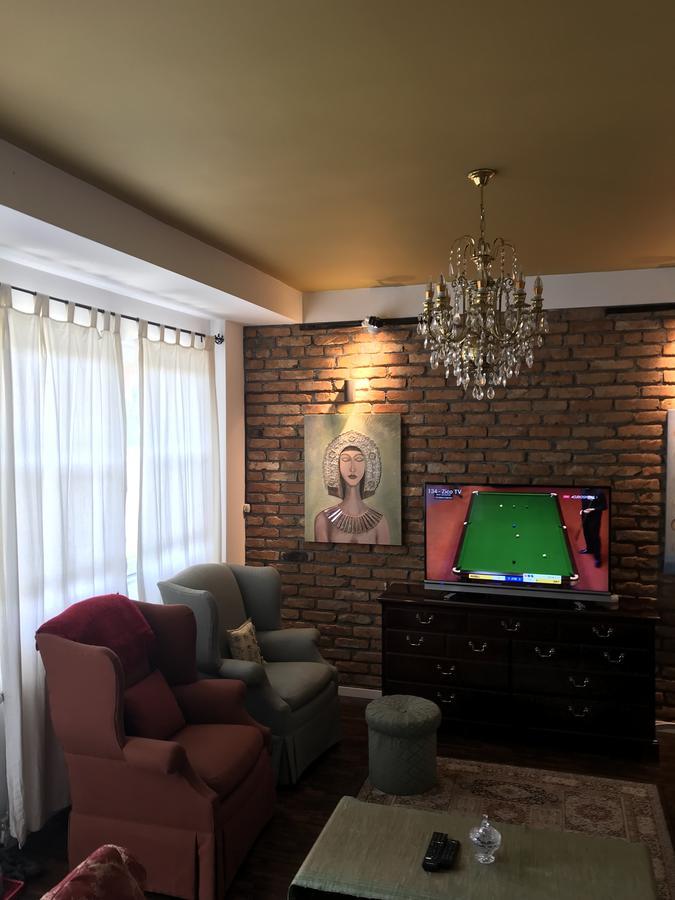 Apartment Nesti In Pristina Kosovo Eksteriør billede