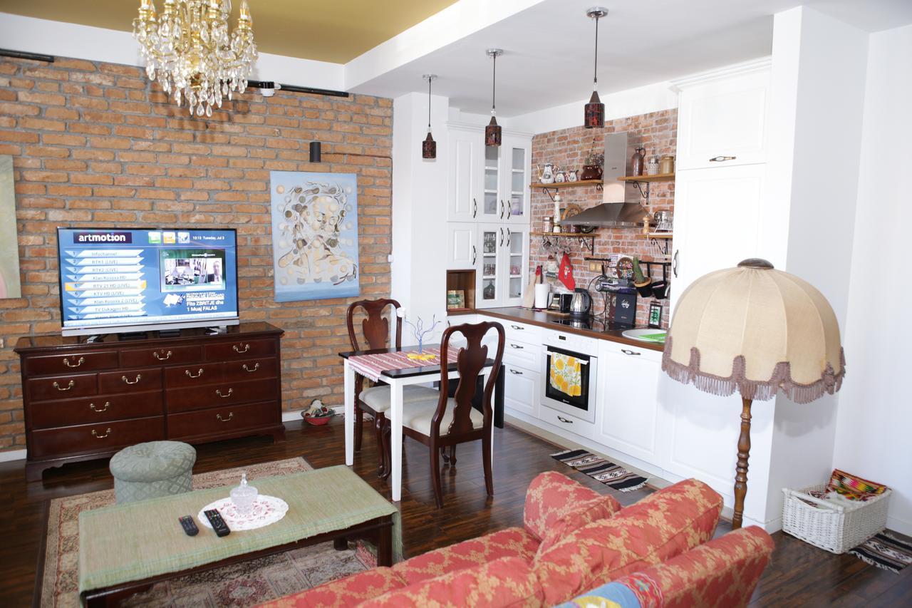 Apartment Nesti In Pristina Kosovo Eksteriør billede